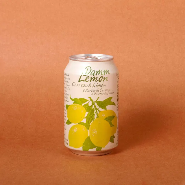 Cerveza Damm Lemon Lata 33 cl